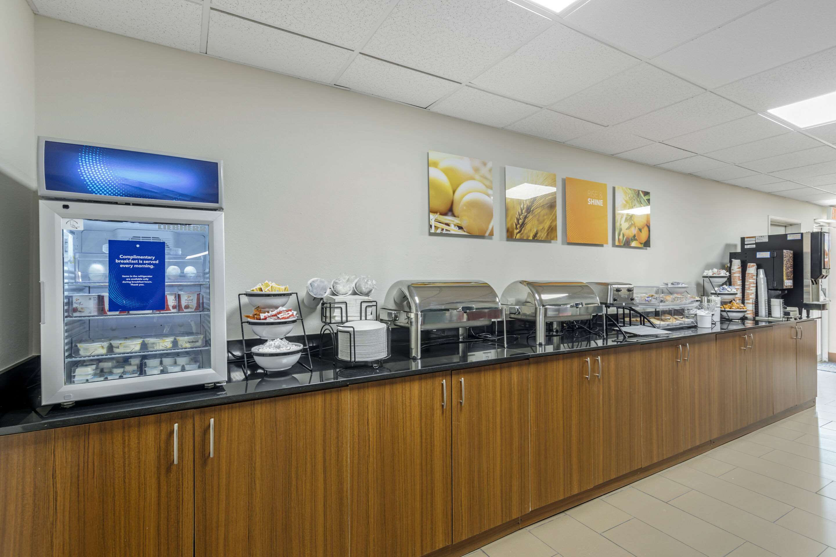 Breakfast counter