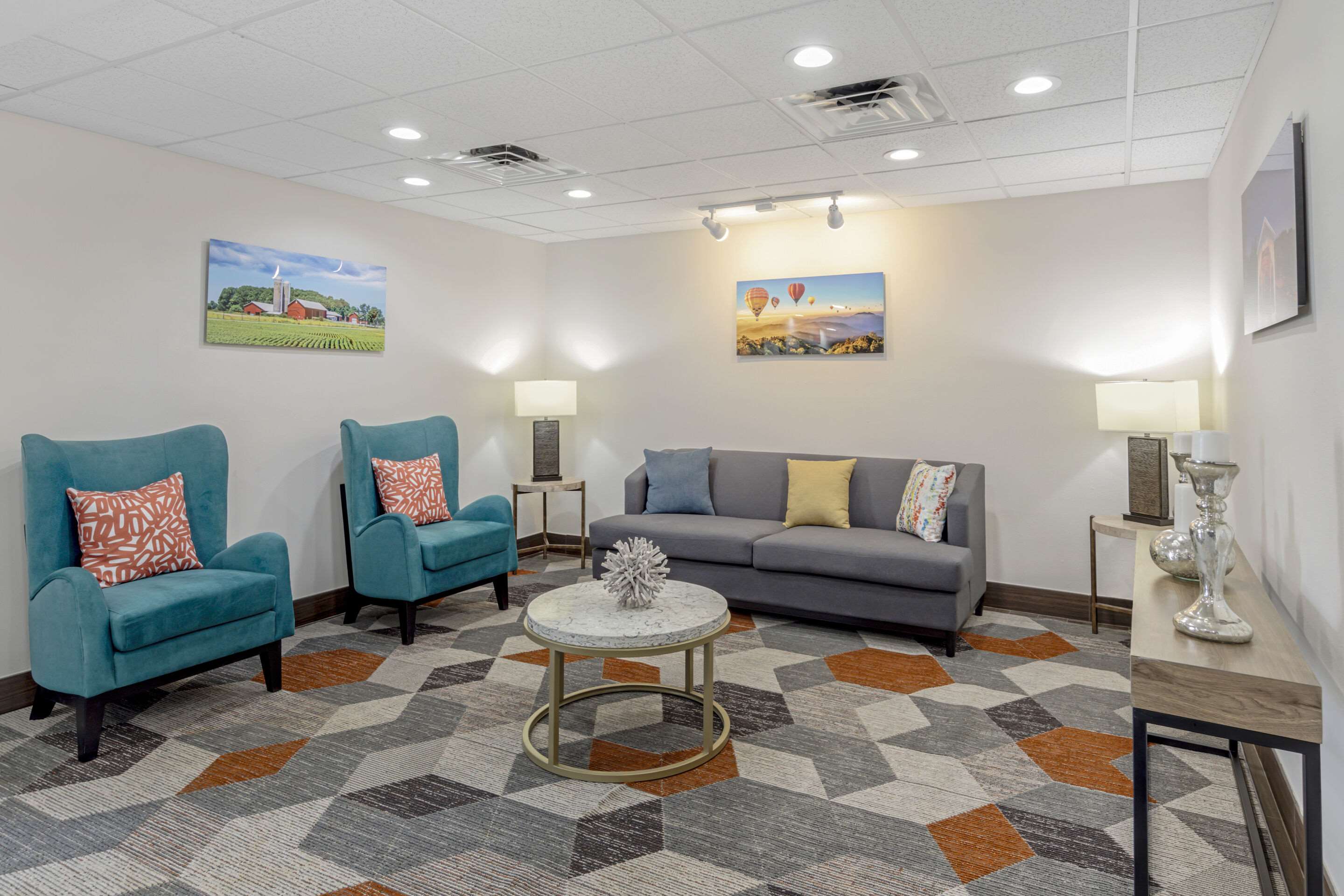 Spacious lobby with sitting area