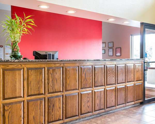  - Econo Lodge Birmingham - I-65, Exit 252