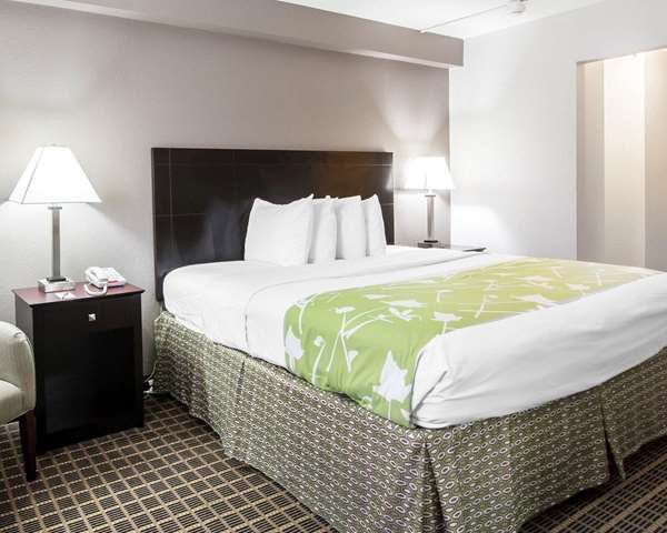  - Econo Lodge Birmingham - I-65, Exit 252