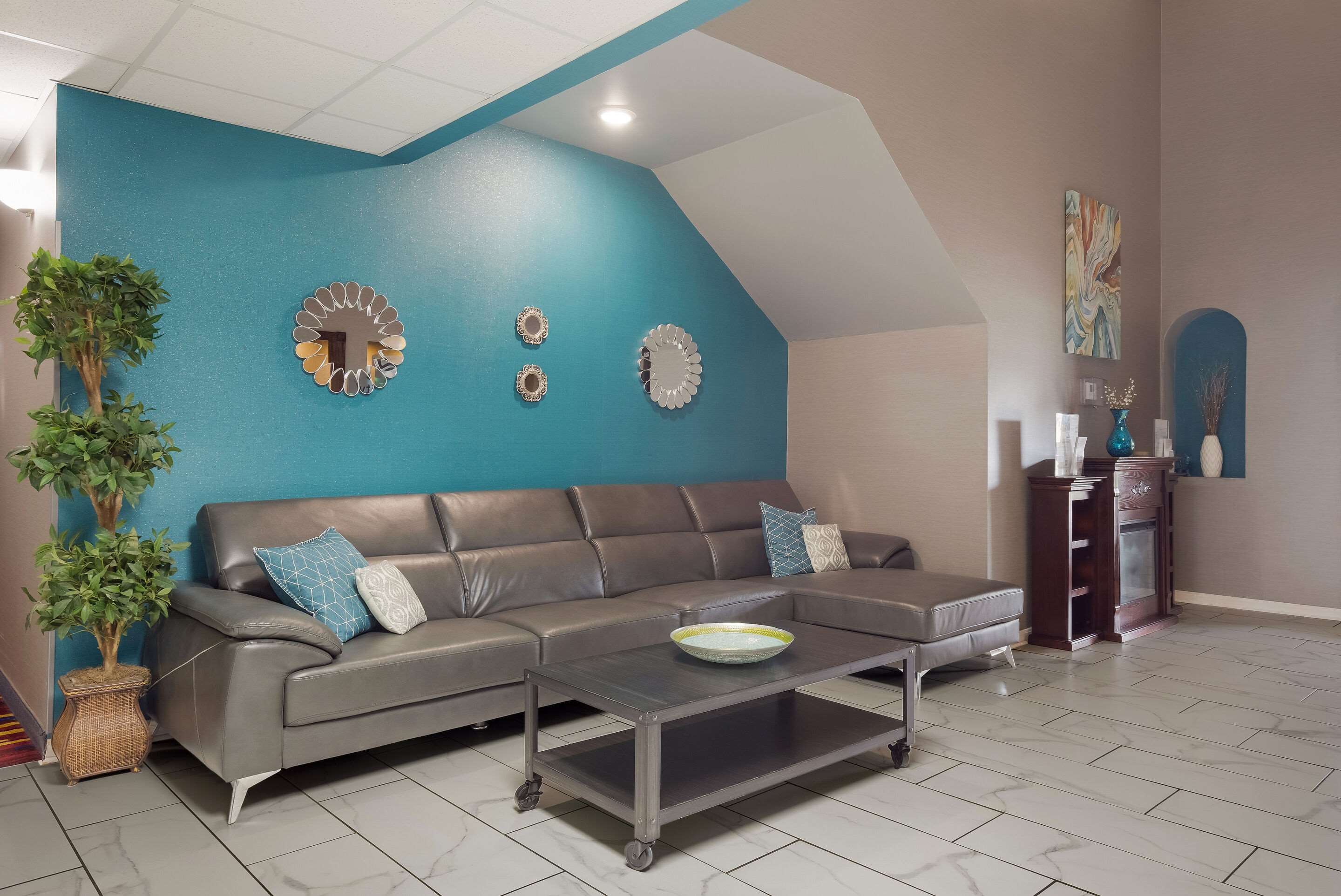 Lobby with sitting area