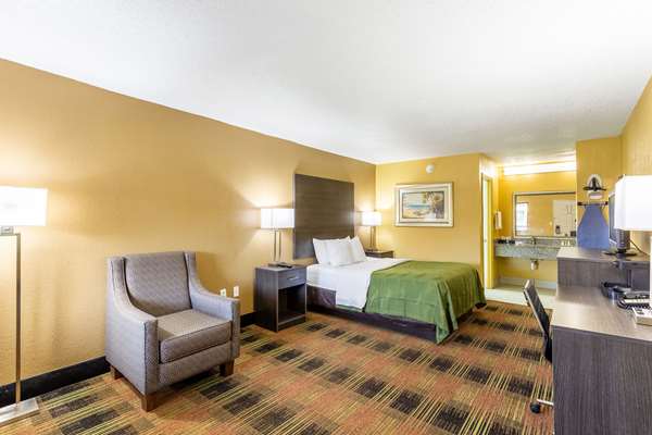  - Quality Inn Tillmans Corner - I-10, Exit 15