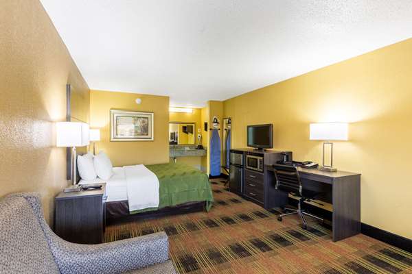  - Quality Inn Tillmans Corner - I-10, Exit 15