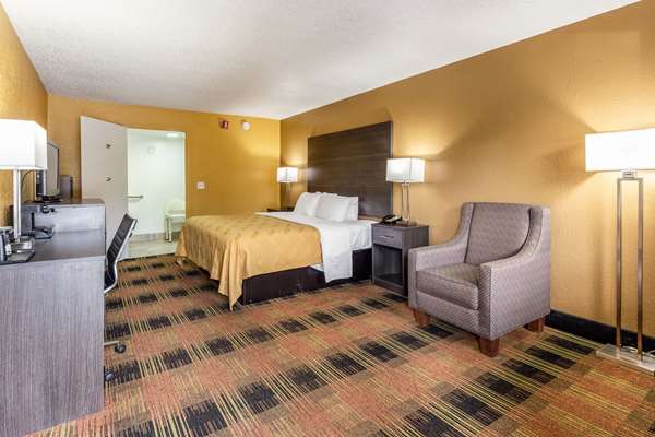  - Quality Inn Tillmans Corner - I-10, Exit 15