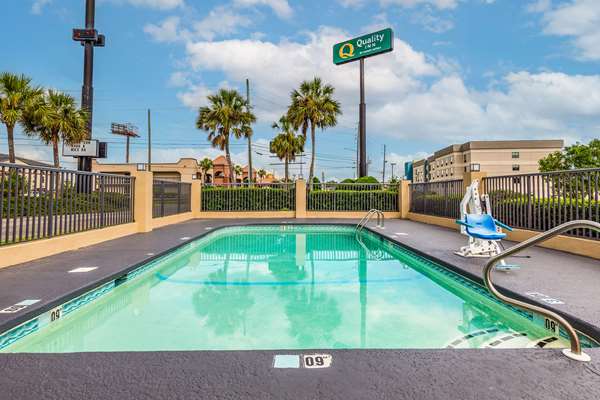 Pool - Quality Inn Tillmans Corner - I-10, Exit 15