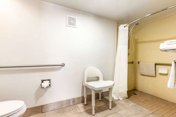  - Quality Inn Tillmans Corner - I-10, Exit 15