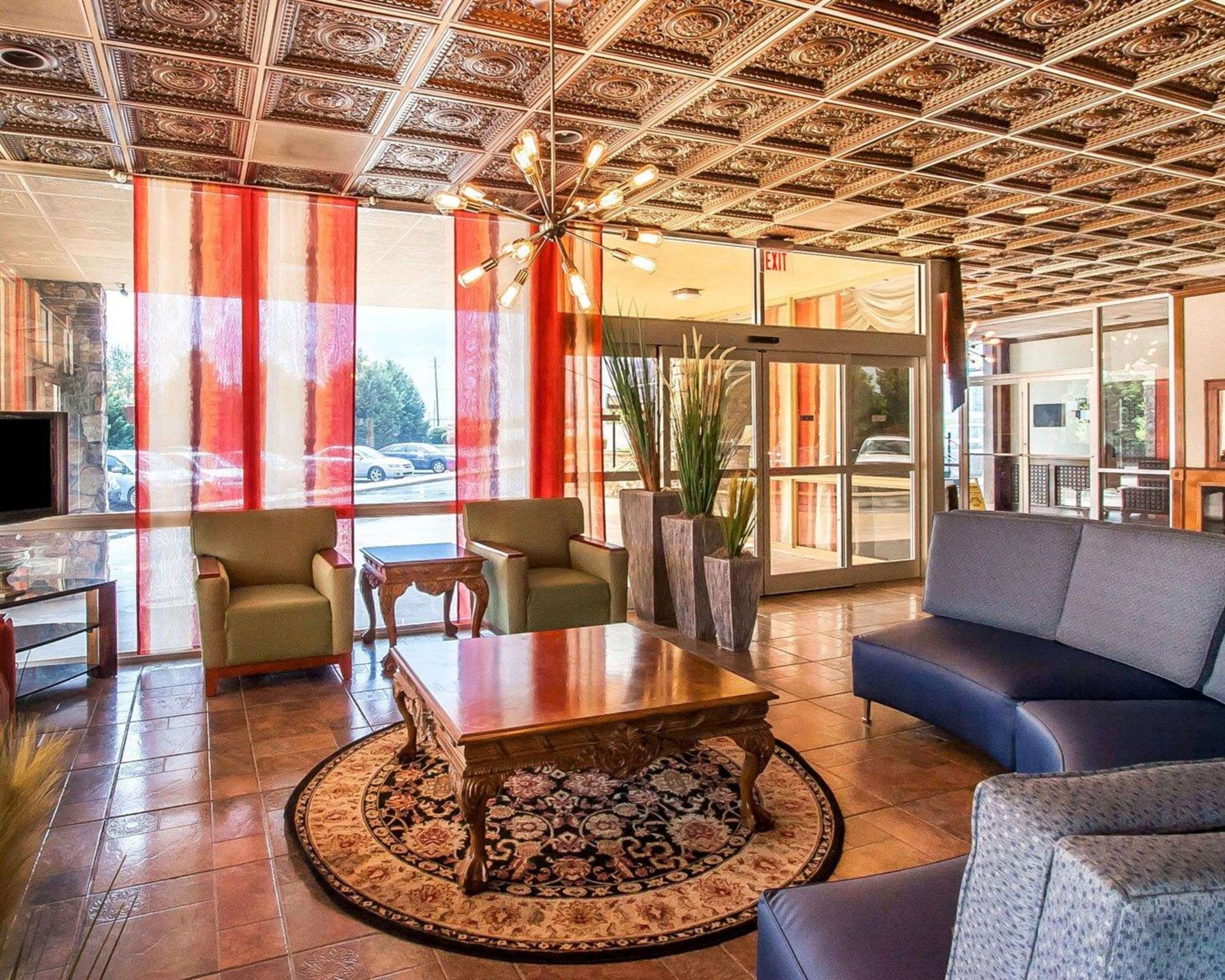 Spacious lobby with sitting area