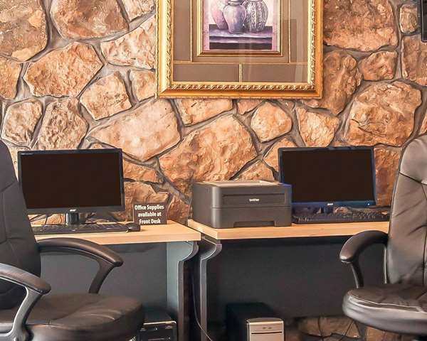 Conference Area - Clarion Inn & Suites University Center Auburn - I-85, Exit 51