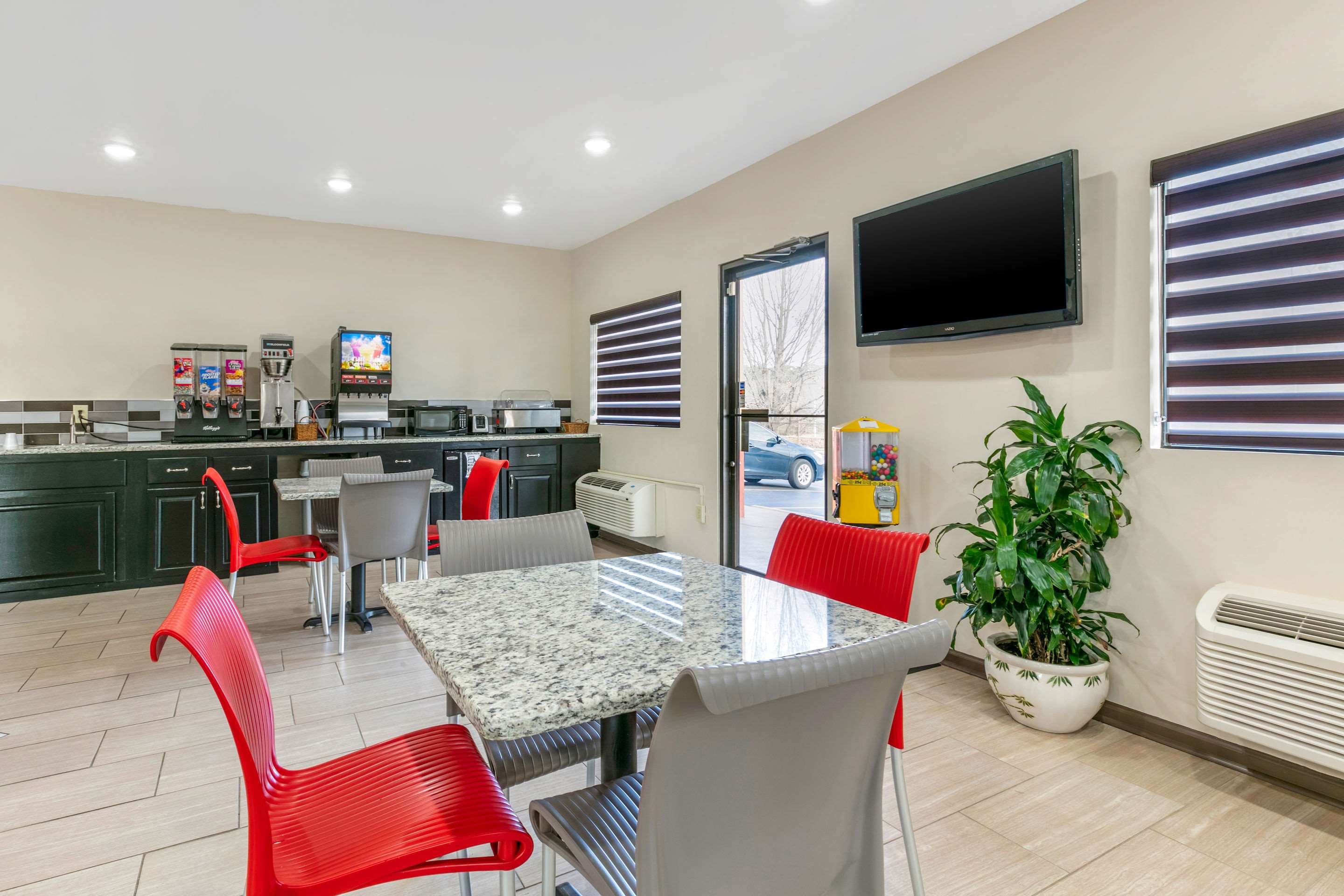 Breakfast area