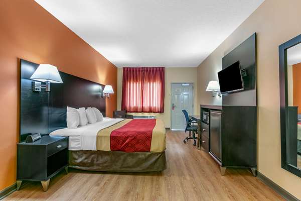  - Econo Lodge Inn & Suites Northport