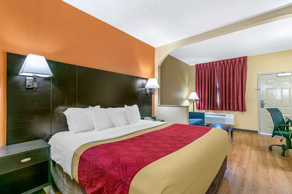 Suite - Econo Lodge Inn & Suites Northport