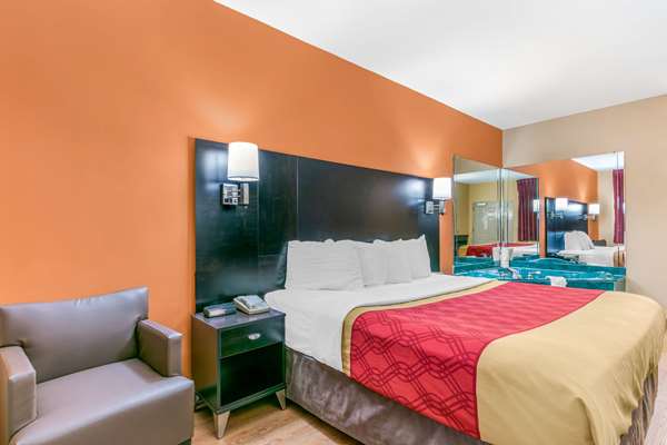 Suite - Econo Lodge Inn & Suites Northport