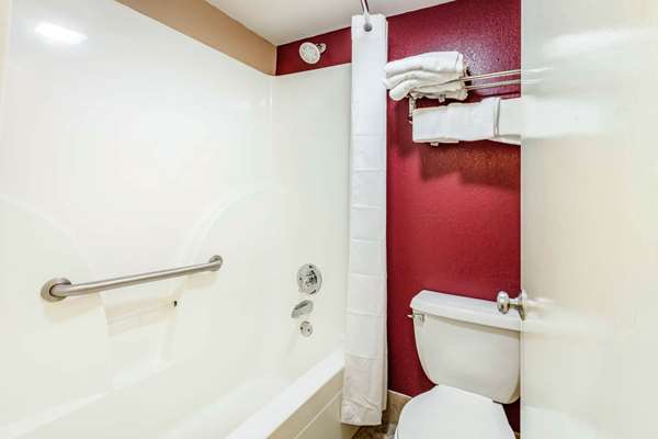  - Rodeway Inn near Golf Course Prattville - I-65, Exit 179