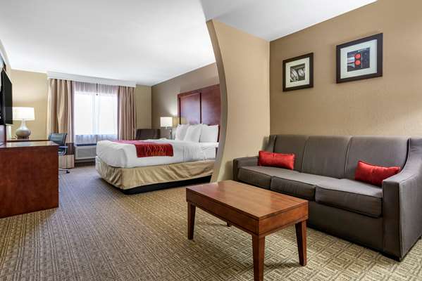 Suite - Comfort Inn & Suites Leeds - I-20, Exit 144