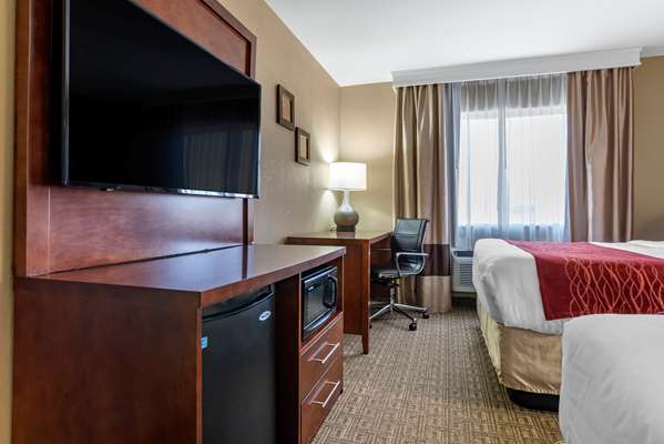Suite - Comfort Inn & Suites Leeds - I-20, Exit 144