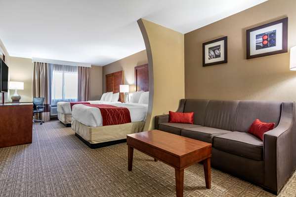 Suite - Comfort Inn & Suites Leeds - I-20, Exit 144