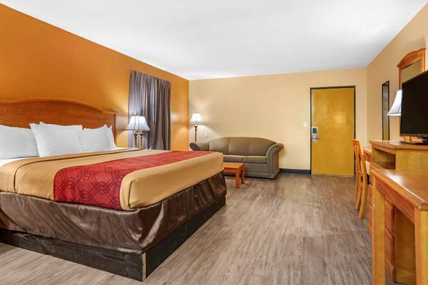 Suite - Econo Lodge Inn & Suites Evergreen