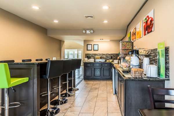 Amenities - Quality Inn Village Mall Auburn