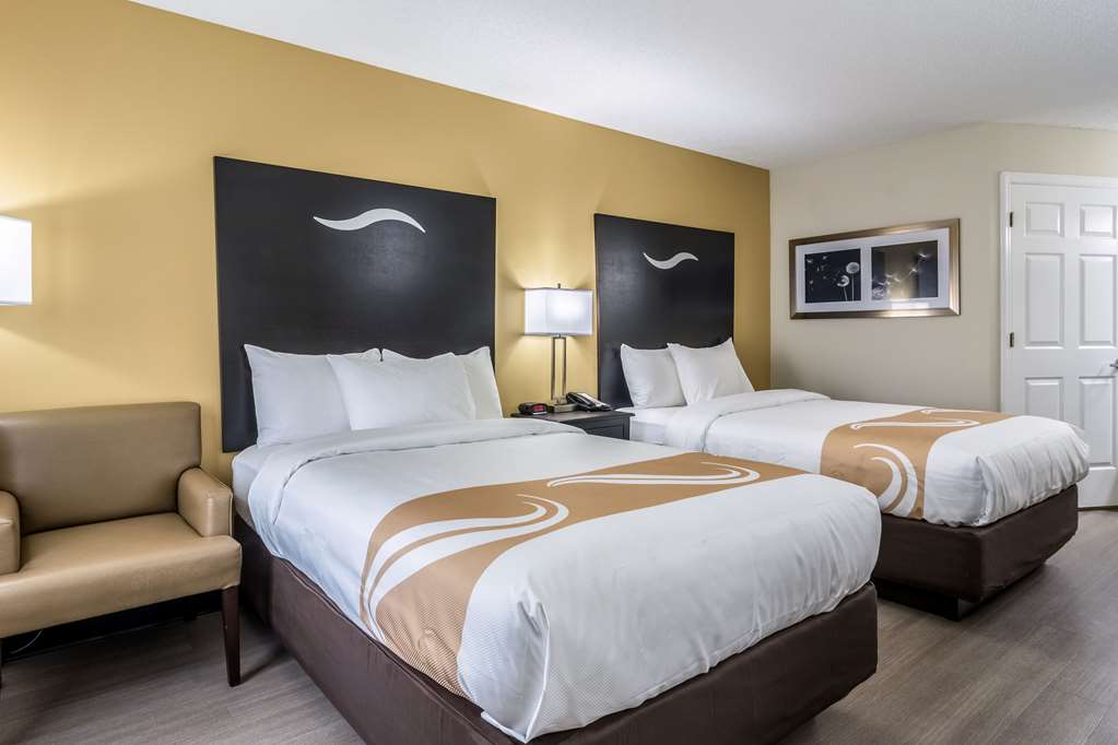 QUALITY INN UNIVERSITY AREA-guestroom-Guest Room,On-Site.jpg