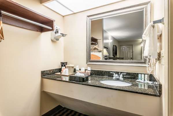  - Quality Inn Decatur