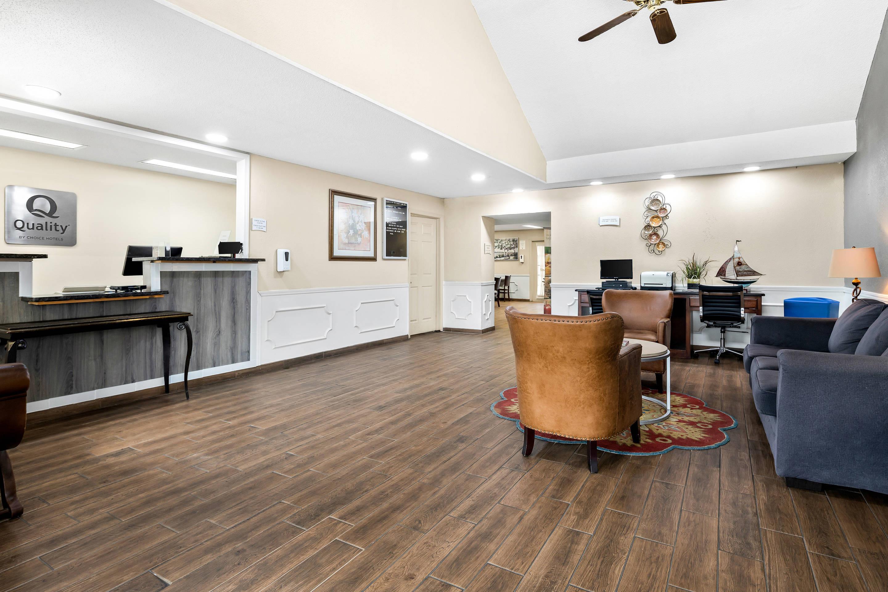Lobby with sitting area