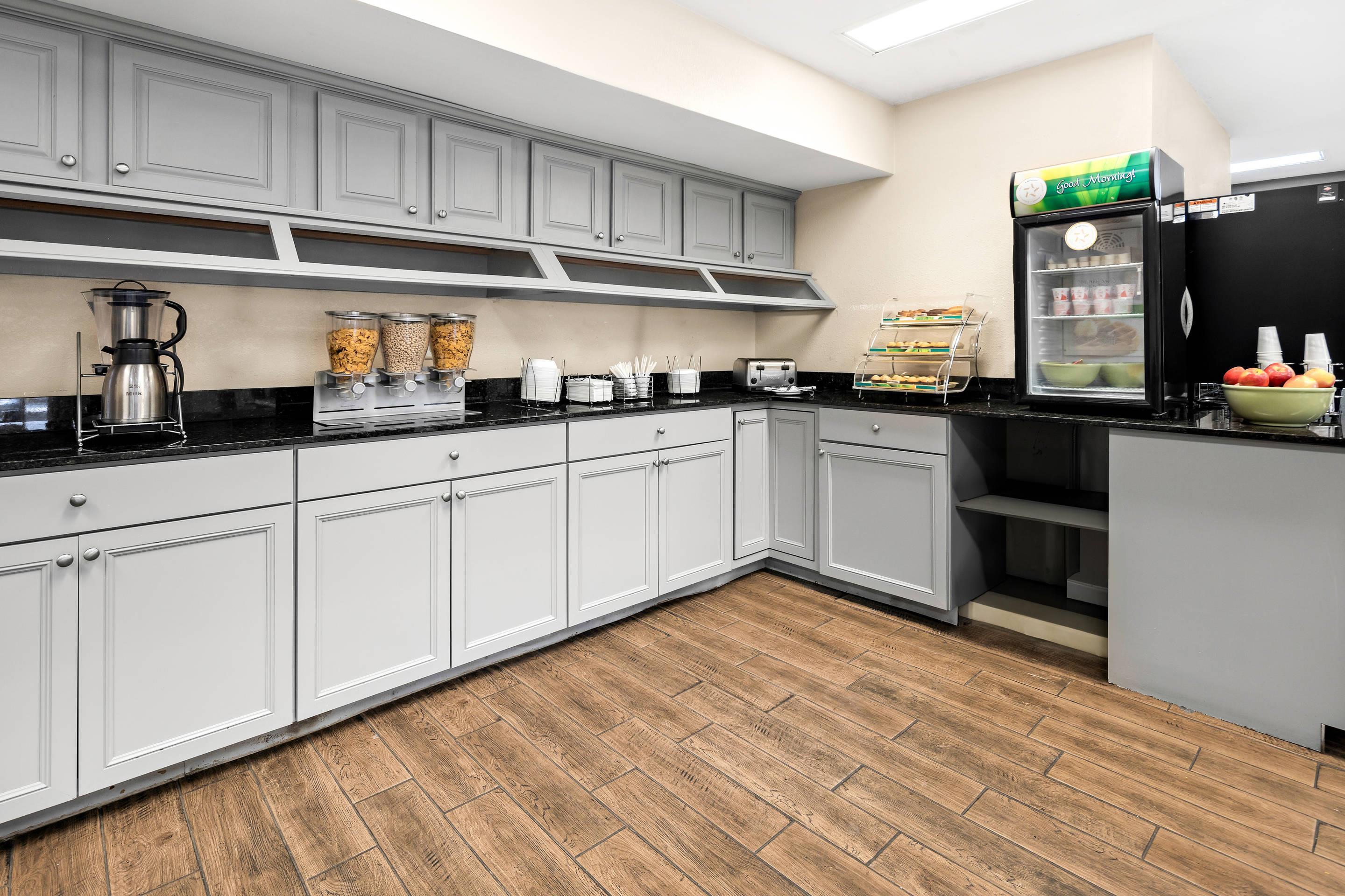 Breakfast counter