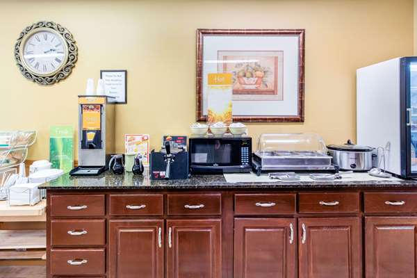 Amenities - Quality Inn Arab