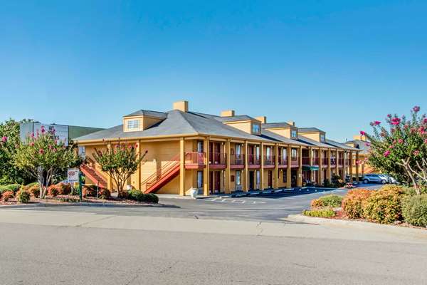 Exterior view - Quality Inn Bessemer - I-20 & I-59, Exit 108