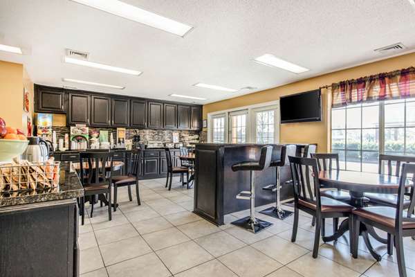 Amenities - Quality Inn Bessemer - I-20 & I-59, Exit 108