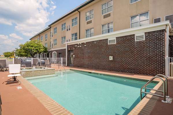 Pool - Comfort Inn & Suites Daphne - I-10, Exit 38