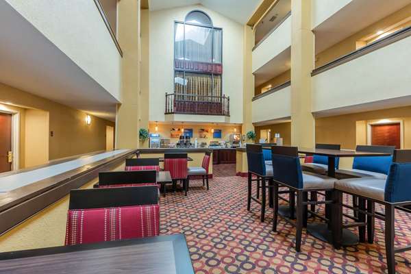 Amenities - Comfort Inn & Suites Jasper