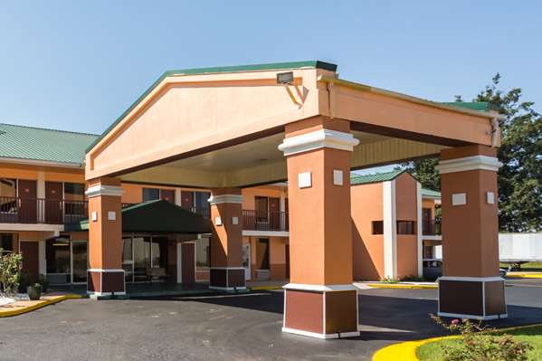 Exterior view - Econo Lodge Decatur