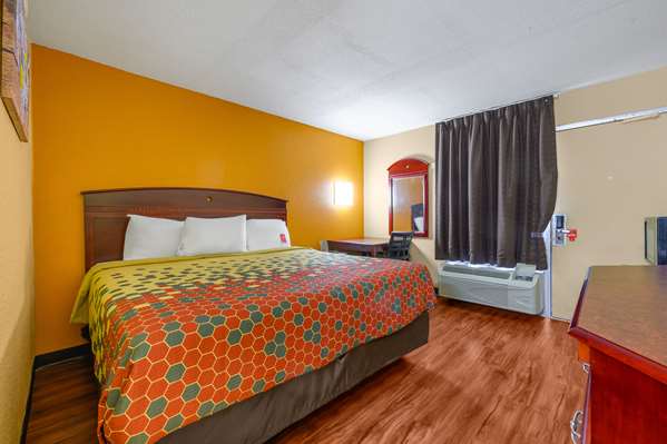  - Econo Lodge Decatur