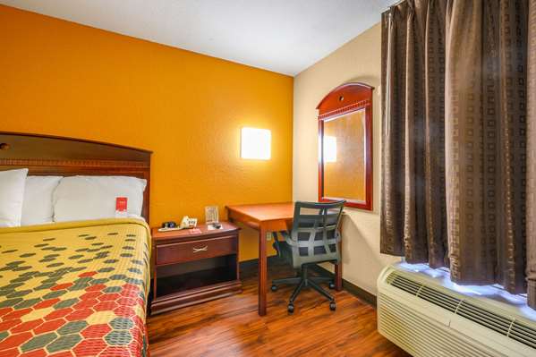  - Econo Lodge Decatur