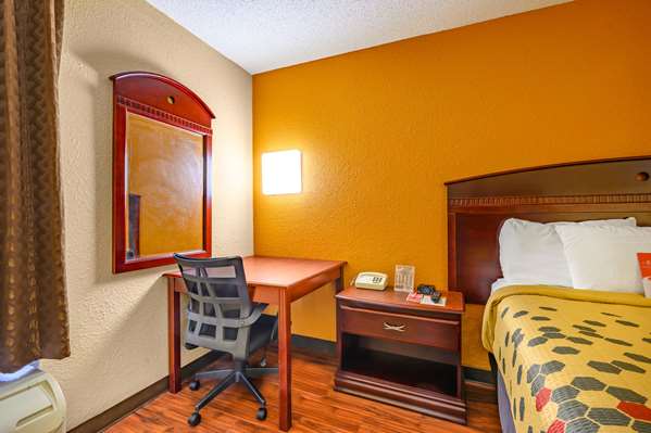  - Econo Lodge Decatur