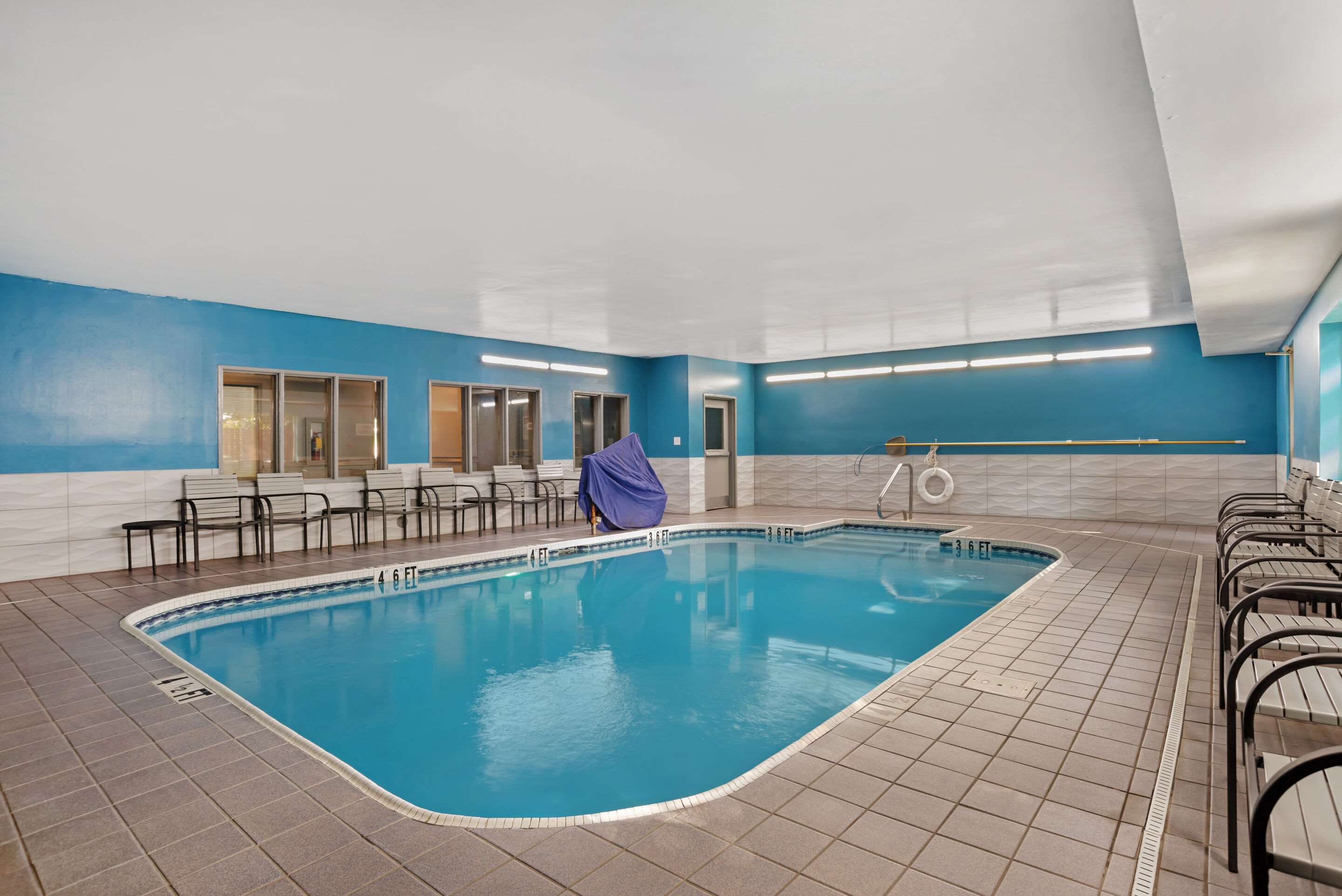 Indoor pool | Quality Inn & Suites Birmingham - Highway 280