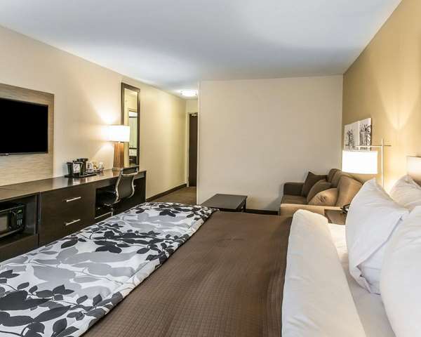  - Sleep Inn & Suites Jasper - I-22, Exit 65