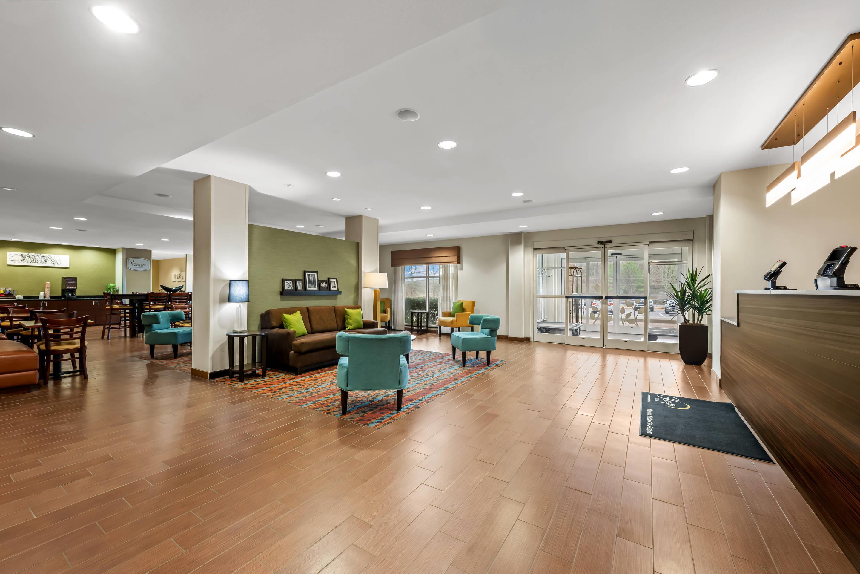 Lobby with sitting area