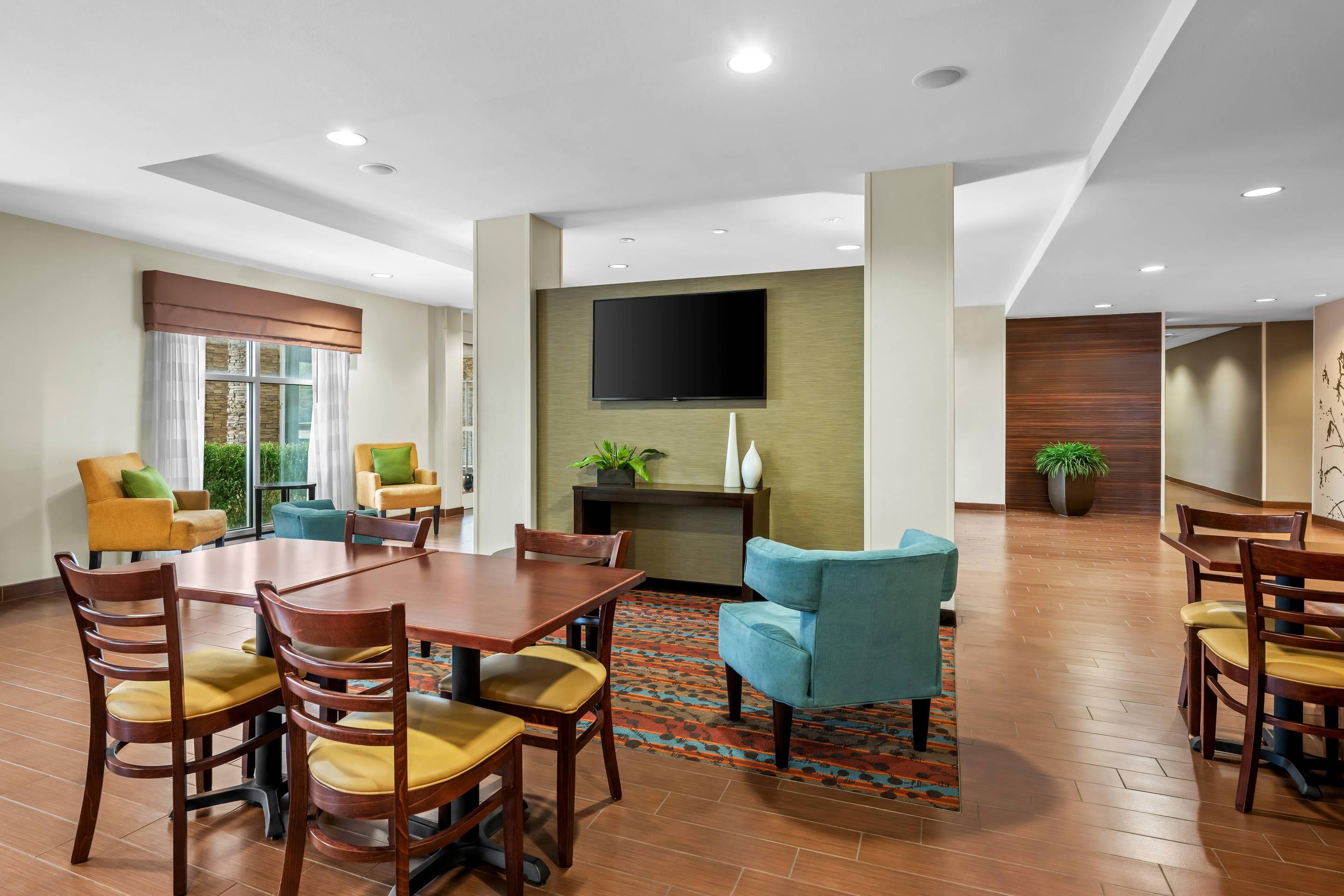 Lobby with sitting area