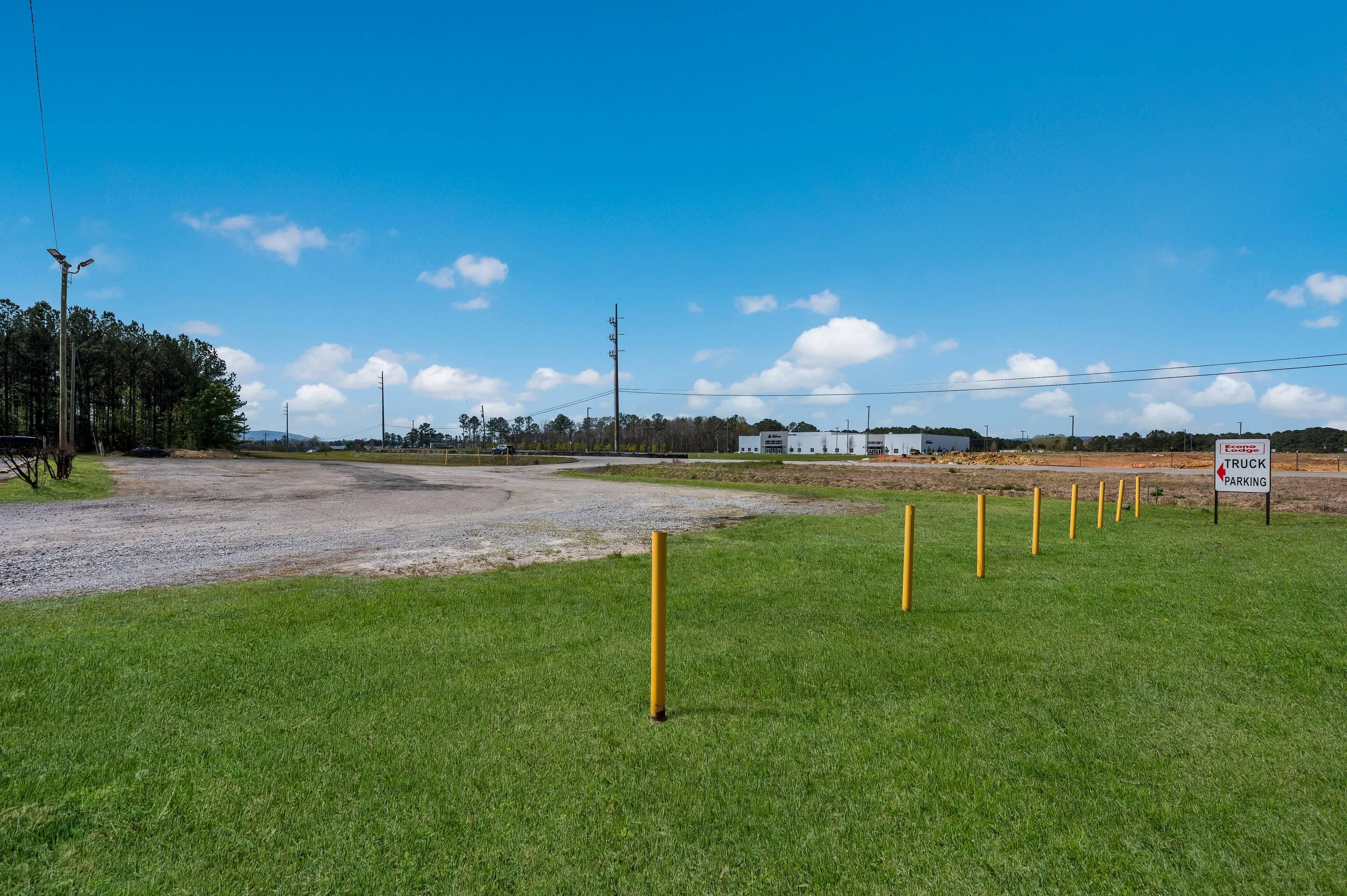 Parking lot | Quality Inn Gadsden – Attalla