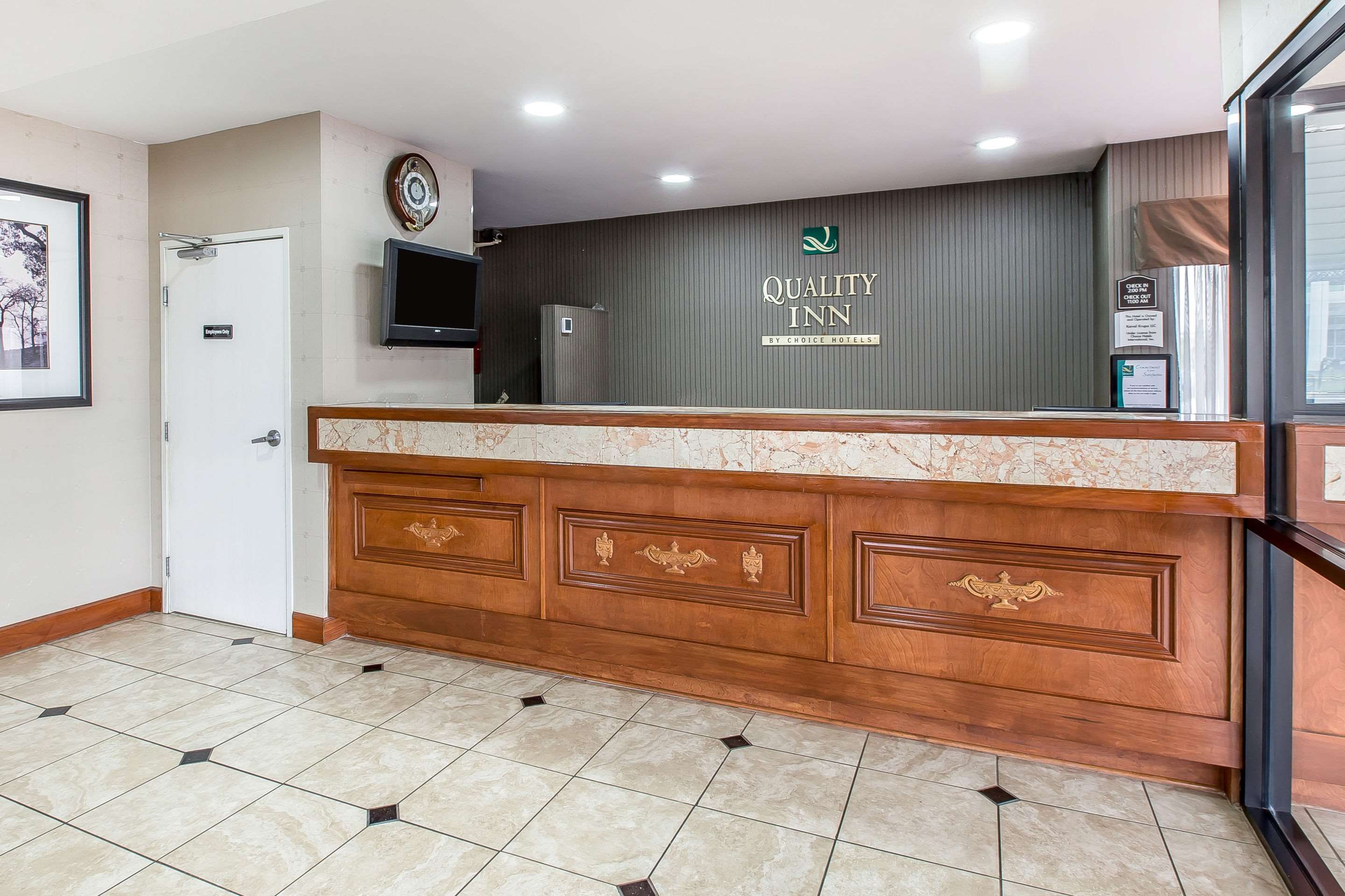 Hotel exterior | Quality Inn Montgomery South