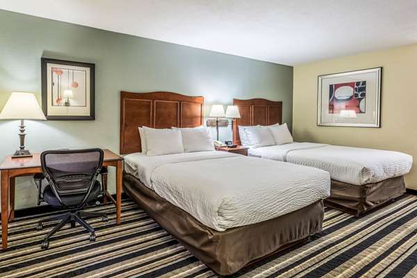  - Clarion Pointe Hotel Huntsville