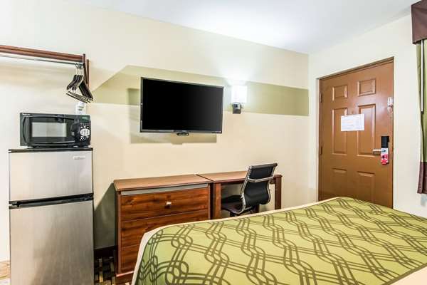  - Econo Lodge Jasper