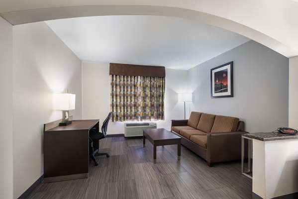 Suite - Quality Inn & Suites Huntsville