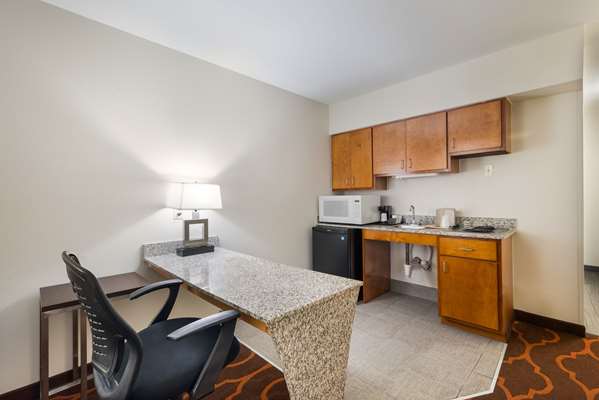 Suite - Quality Inn & Suites Huntsville