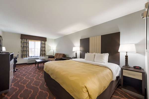 Suite - Quality Inn & Suites Huntsville