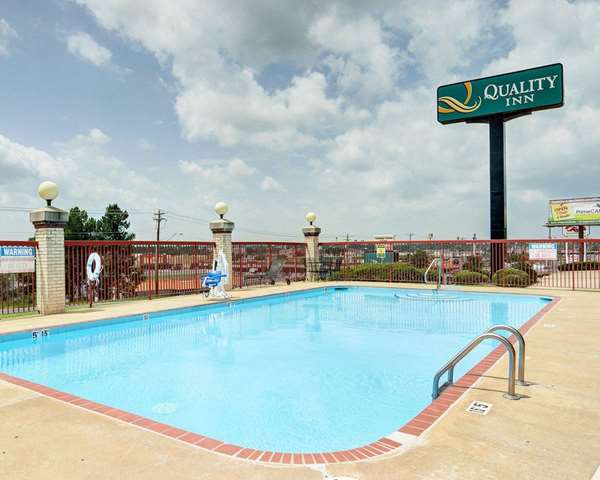 Pool - Quality Inn Conway - I-40, Exit 125