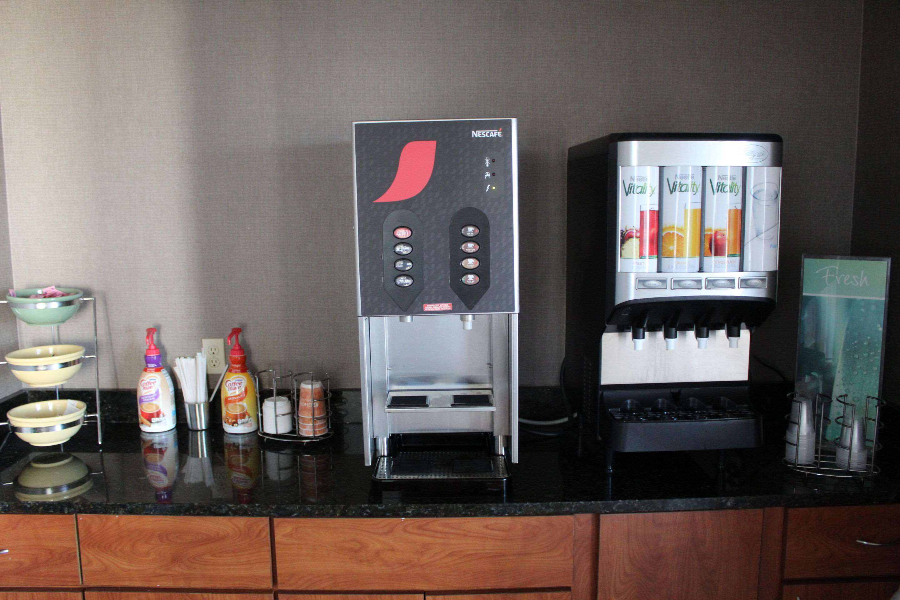 Breakfast area | Quality Inn Conway - Greenbrier