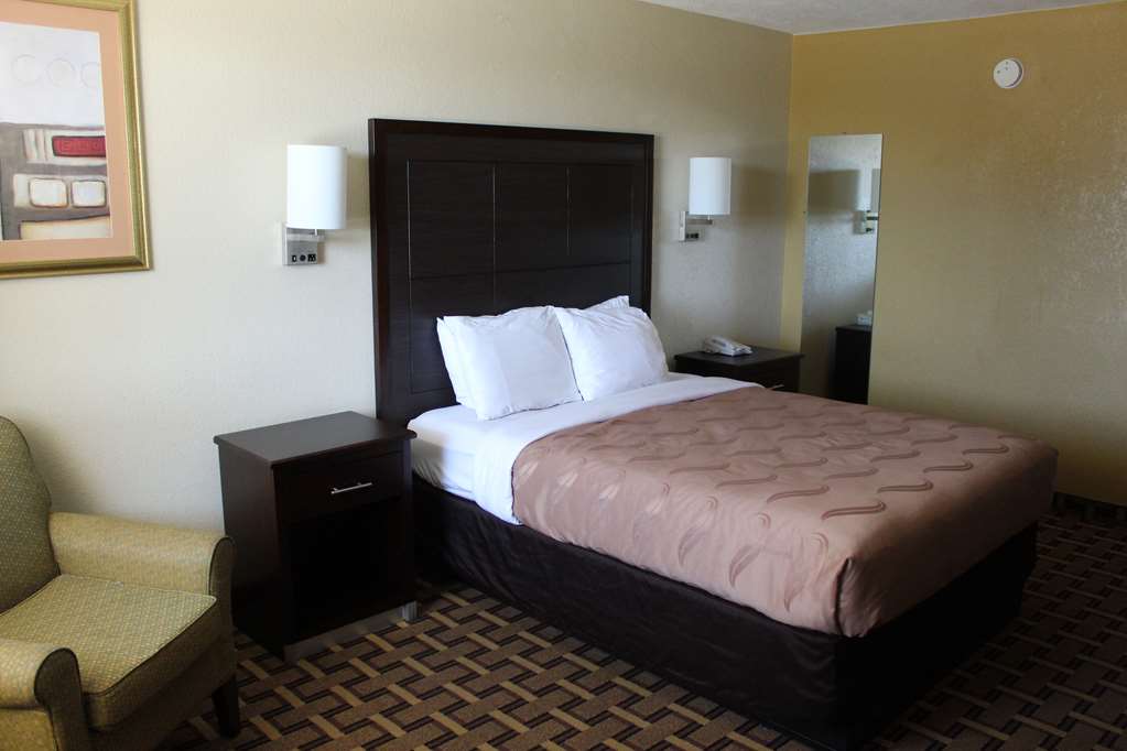 QUALITY INN CONWAY-guestroom-Guest Room,On-Site.jpg