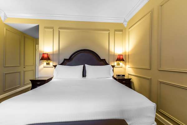 Suite - Inn at the Mill Johnson - I-49, Exit 69